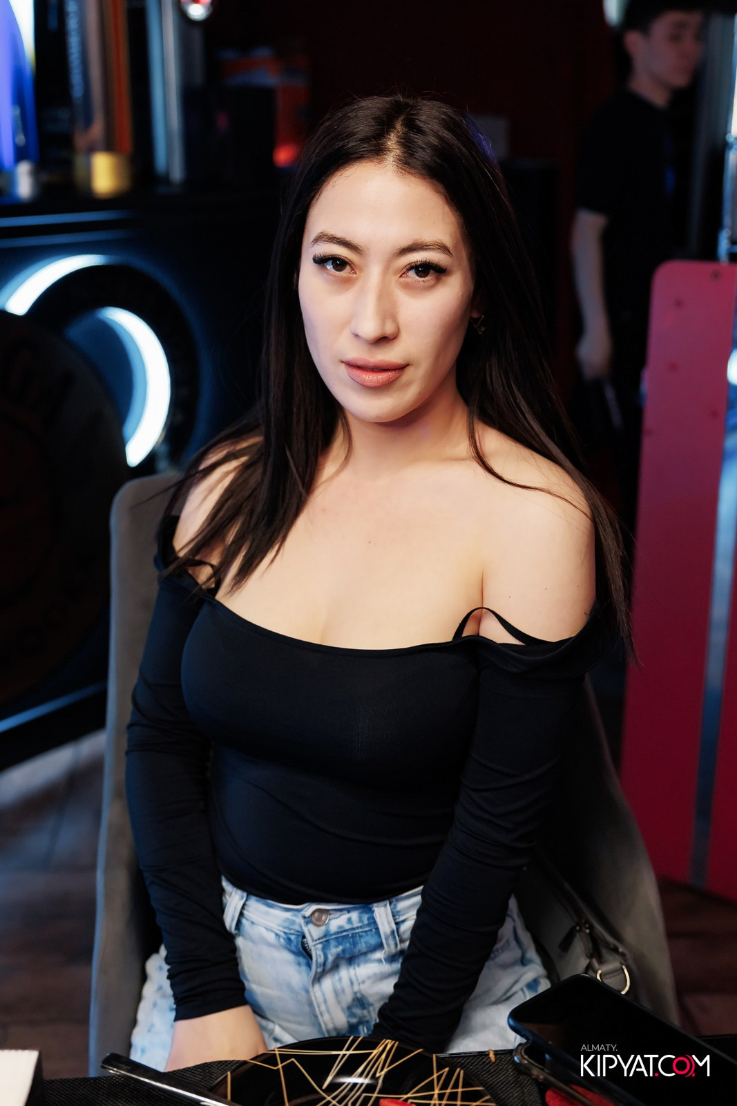 ЗАЯ, НА БИС. КИПЯТКОМ АЛМАТЫ!