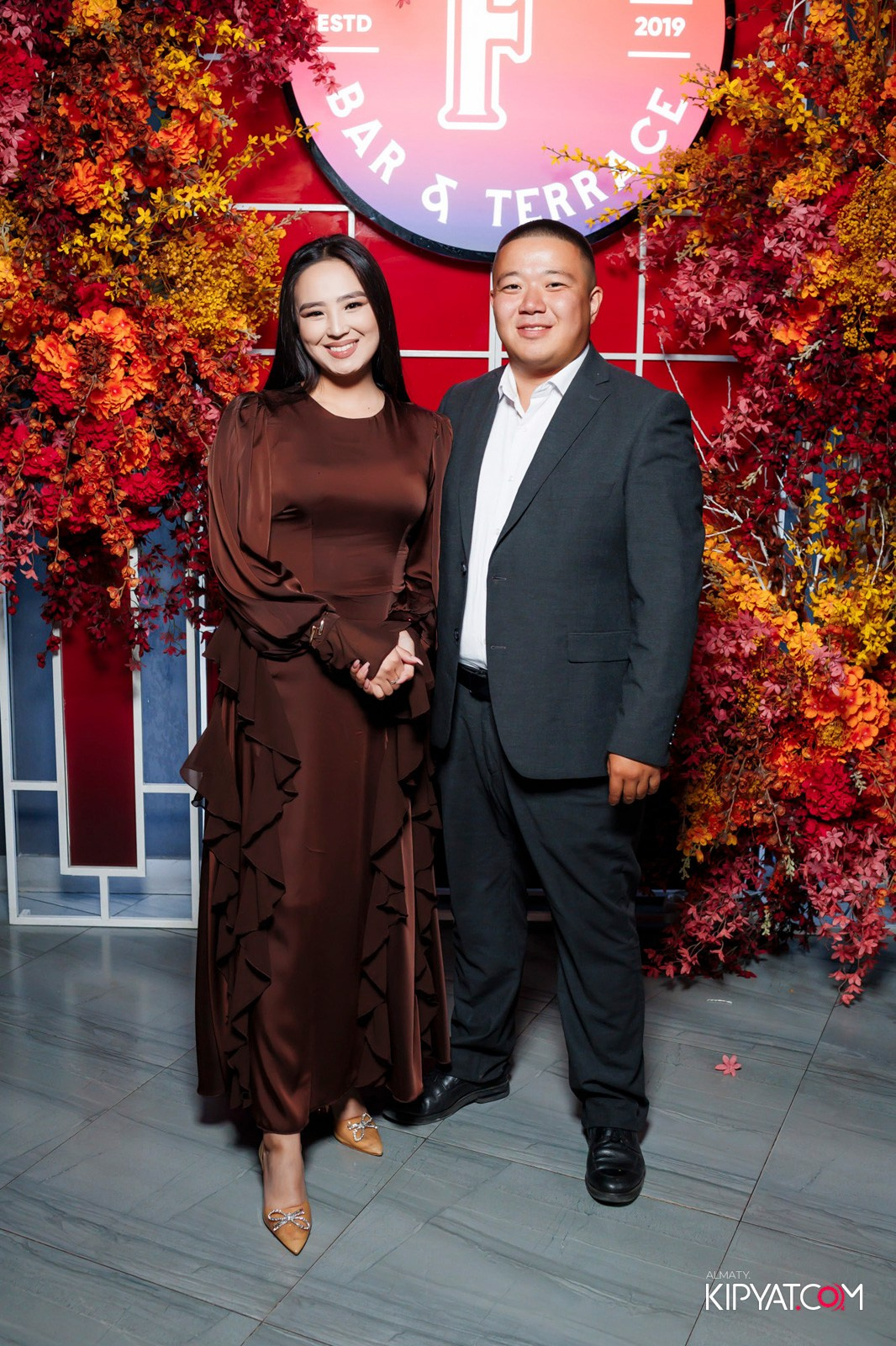 FRIENDS BAR & TERRACE. КИПЯТКОМ АЛМАТЫ!