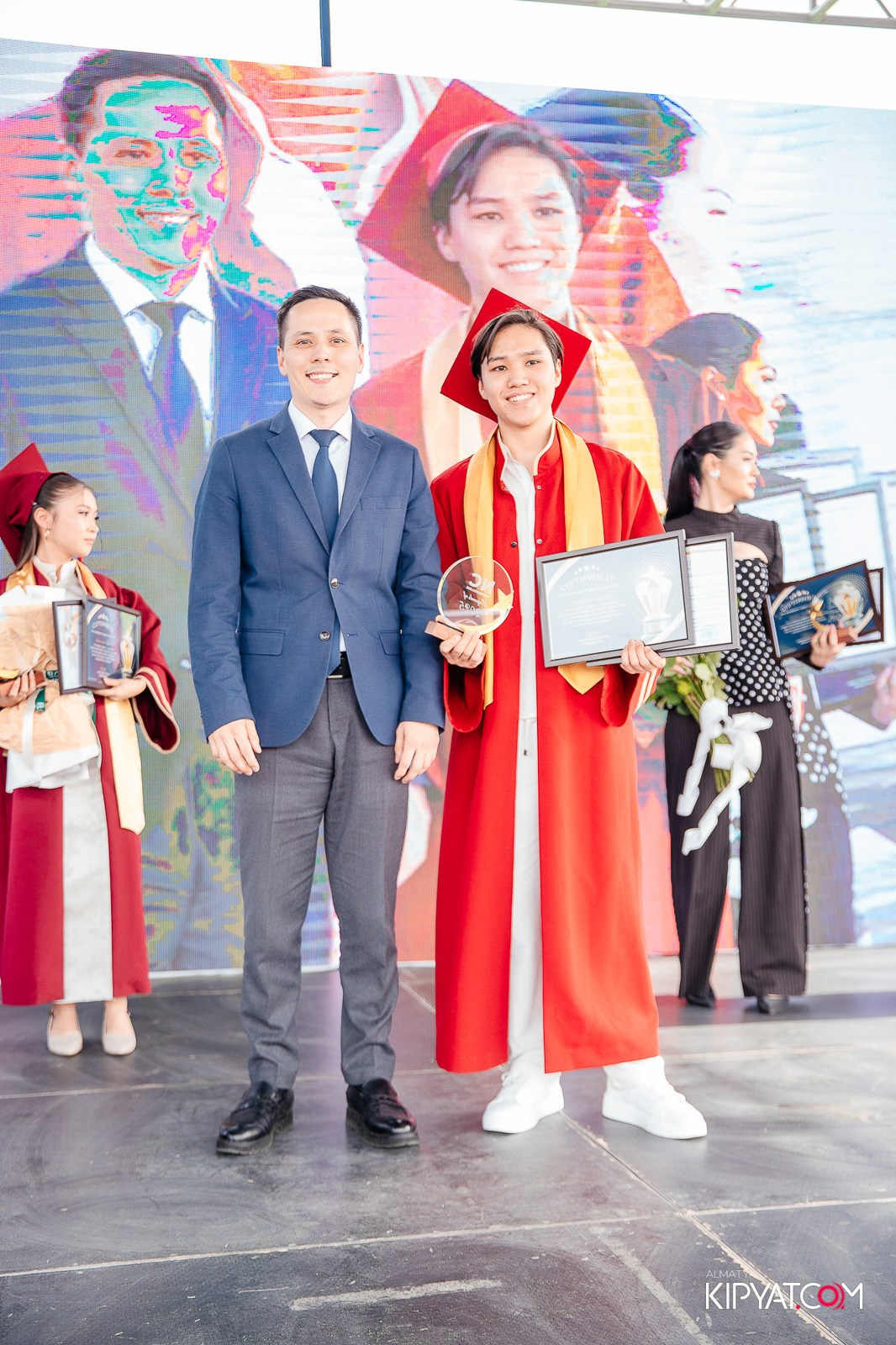 ВРУЧЕНИЕ ДИПЛОМОВ — НАРХОЗ КОЛЛЕДЖ. Part 4. КИПЯТКОМ АЛМАТЫ!