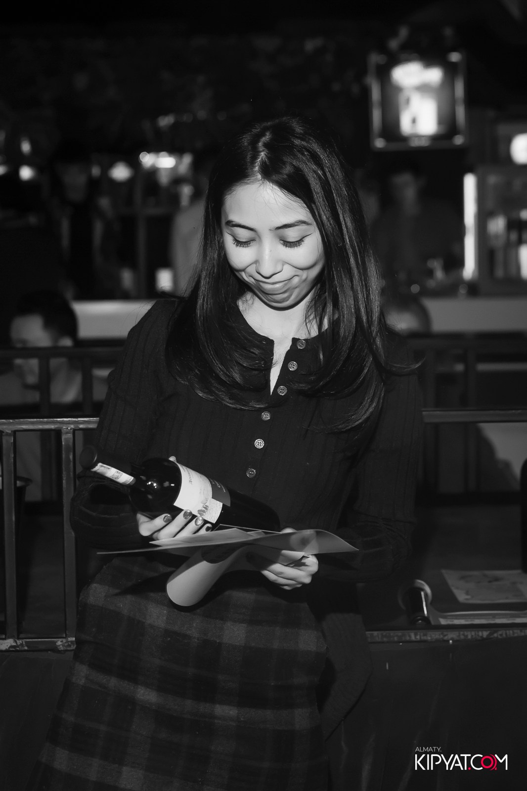 МУЗЫКАЛЬНОЕ ЛОТО В HIT RETRO. КИПЯТКОМ АЛМАТЫ! Фотосъемка мероприятий в Алматы