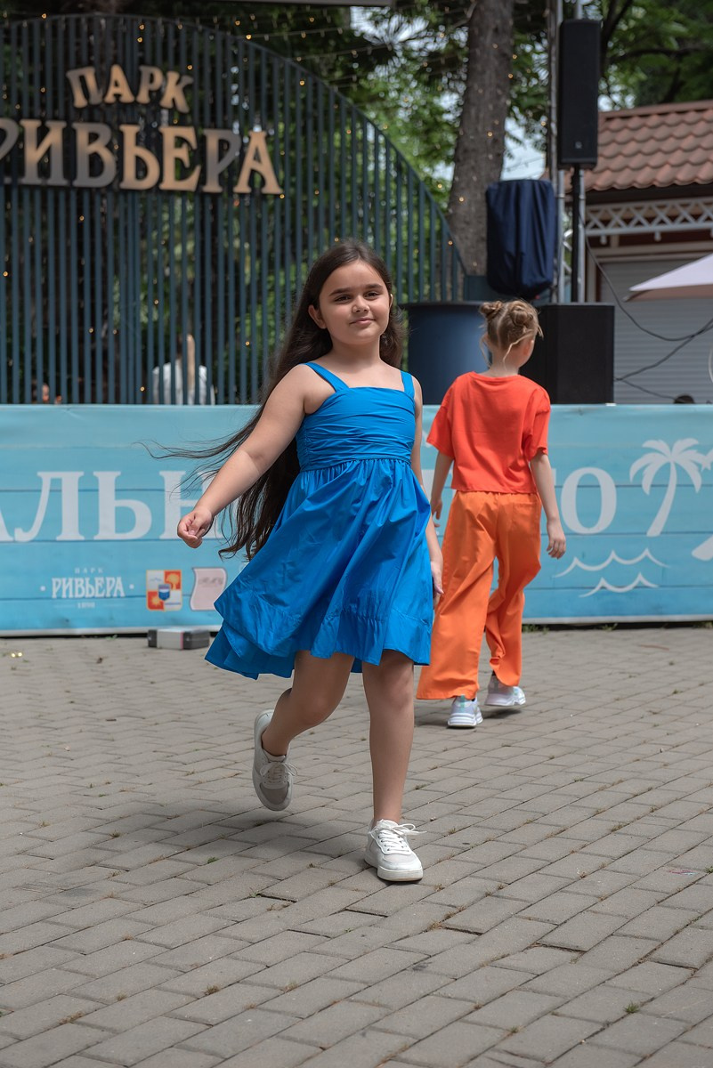 Парк Ривьера дефиле HAPPYkids. Семейный и коммерческий фотограф в Сочи Александр Бодунов