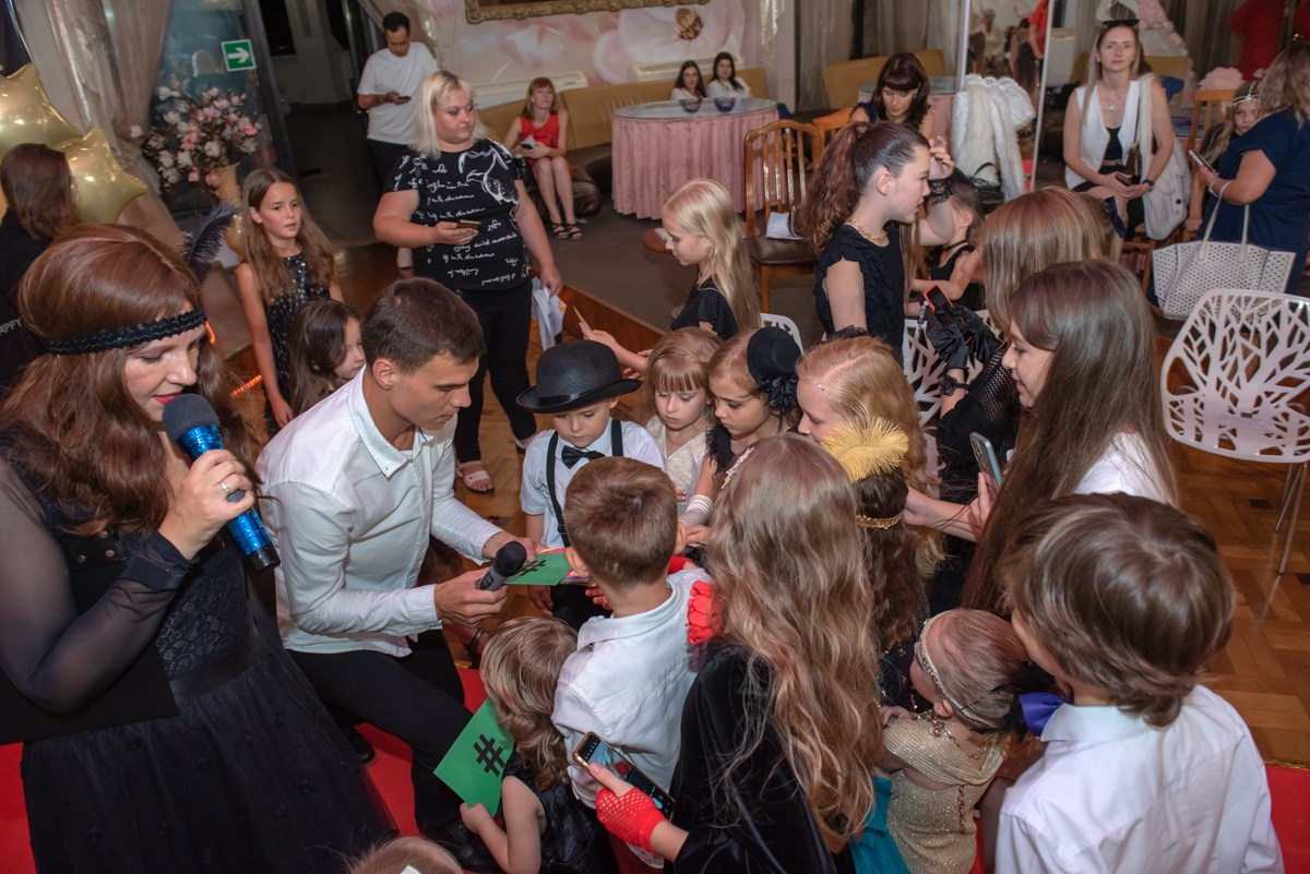 HAPPYkids дефиле санаторий Октябрьский. Семейный и коммерческий фотограф в Сочи Александр Бодунов