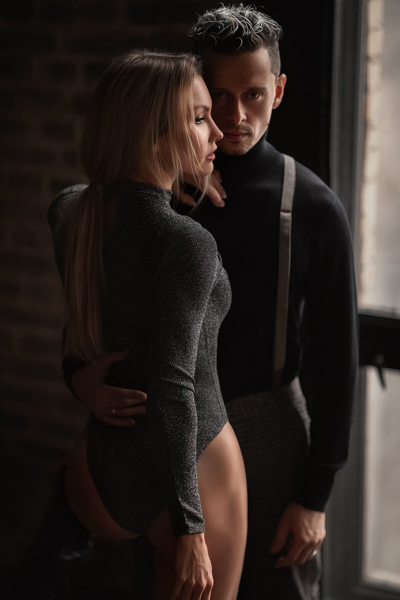 Love story. Фотограф беременности женского портрета love story низкий ключ