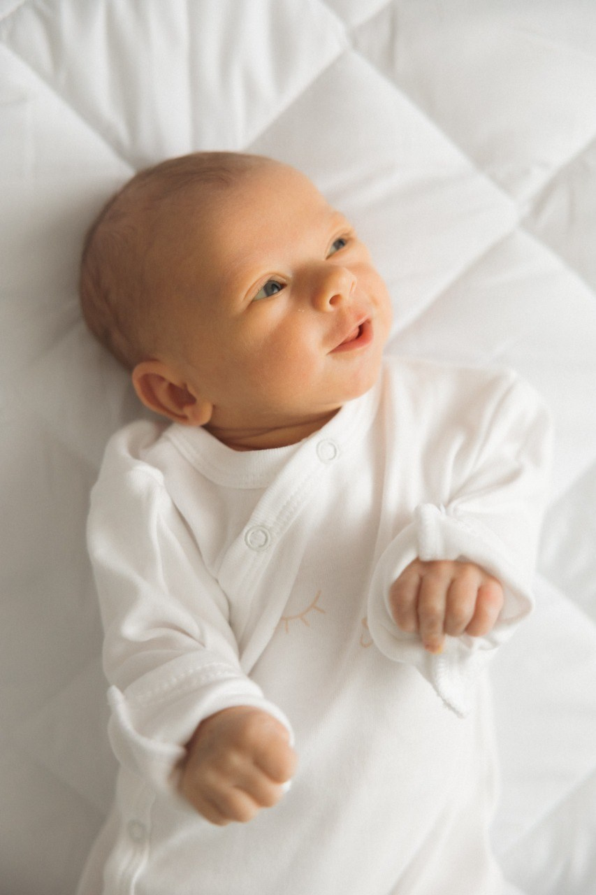 Домашняя фотосессия лайфстайл. Фотографы на роды в Москве. Фото и видео родов. Фотопроект «Продолжение рода»