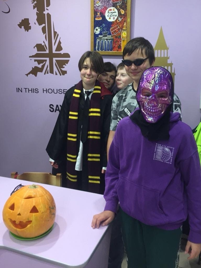 Весёлый праздник в нашей языковой школе. LinguaCentrePro