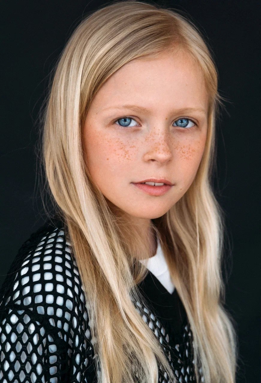 Шварц Аделина 9 ЛЕТ 140 СМ. Детское модельное агентство Musthave agency. База профессиональных моделей