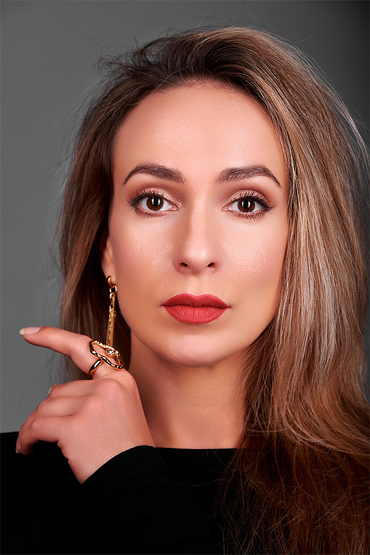 Фотосессия Ане. Контент фотограф для бизнеса и маркет-плейсов