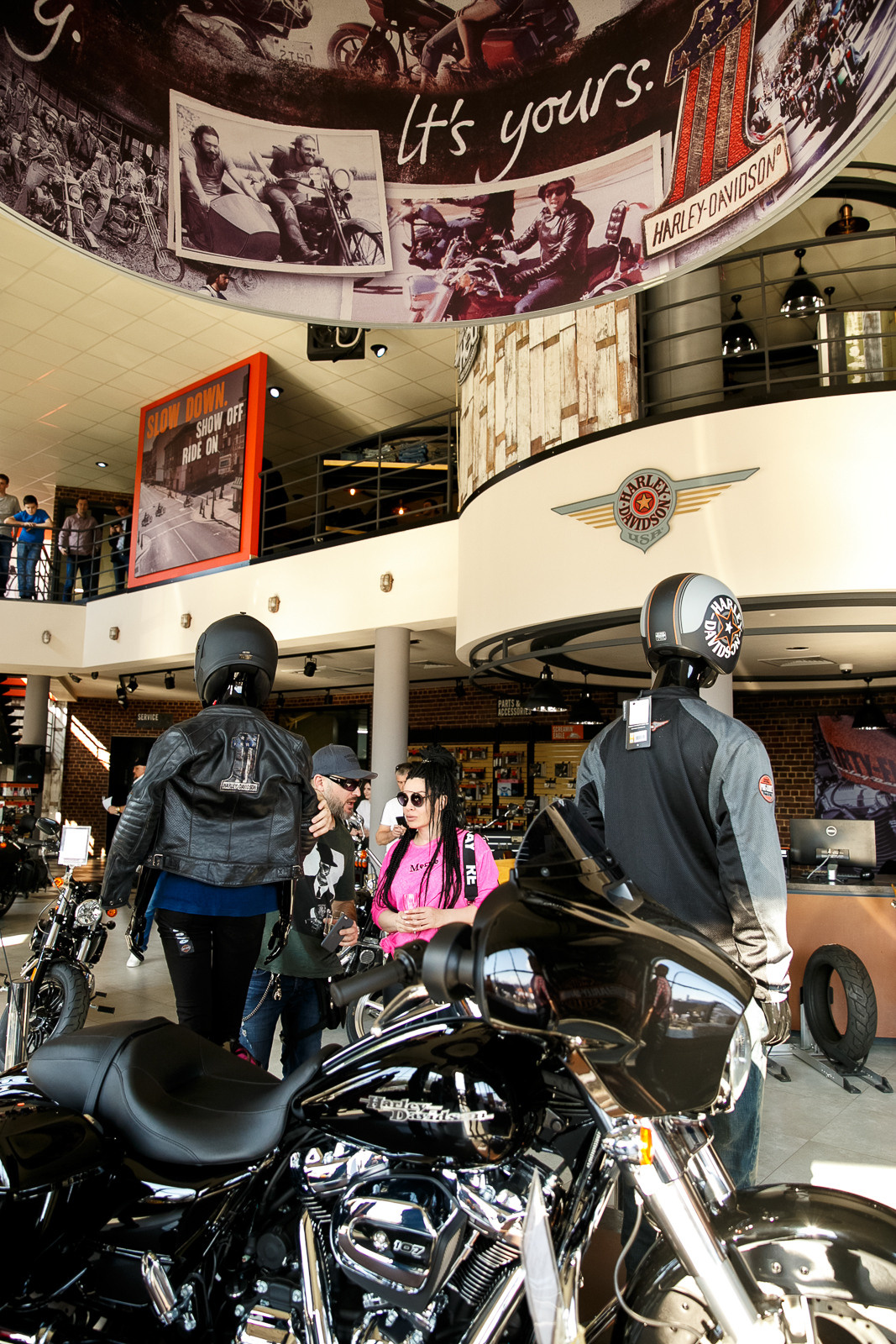 «Harley-Davidson». Свадебное фото и видео в Ростове-на-Дону, Краснодаре, Москве и Крыму