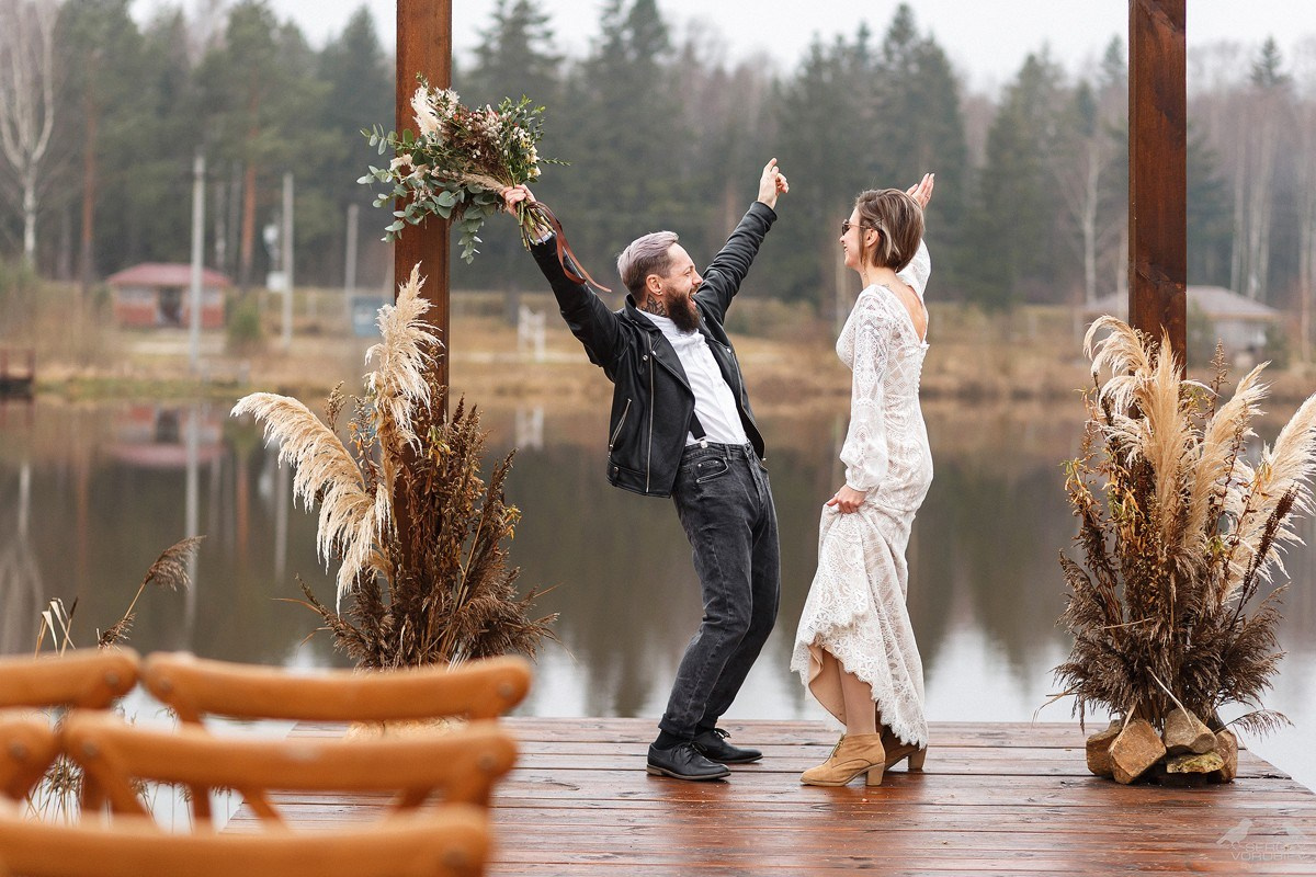 Стильная и дерзкая свадебная фотосессия на природе. Свадебный фотограф в Нижнем Новгороде и Москве Сергей Воробьев