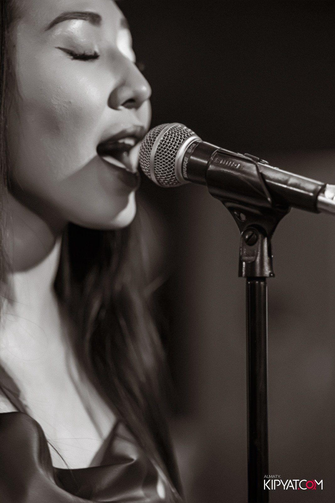 MOOD KARAOKE & TERRACE. КИПЯТКОМ АЛМАТЫ!