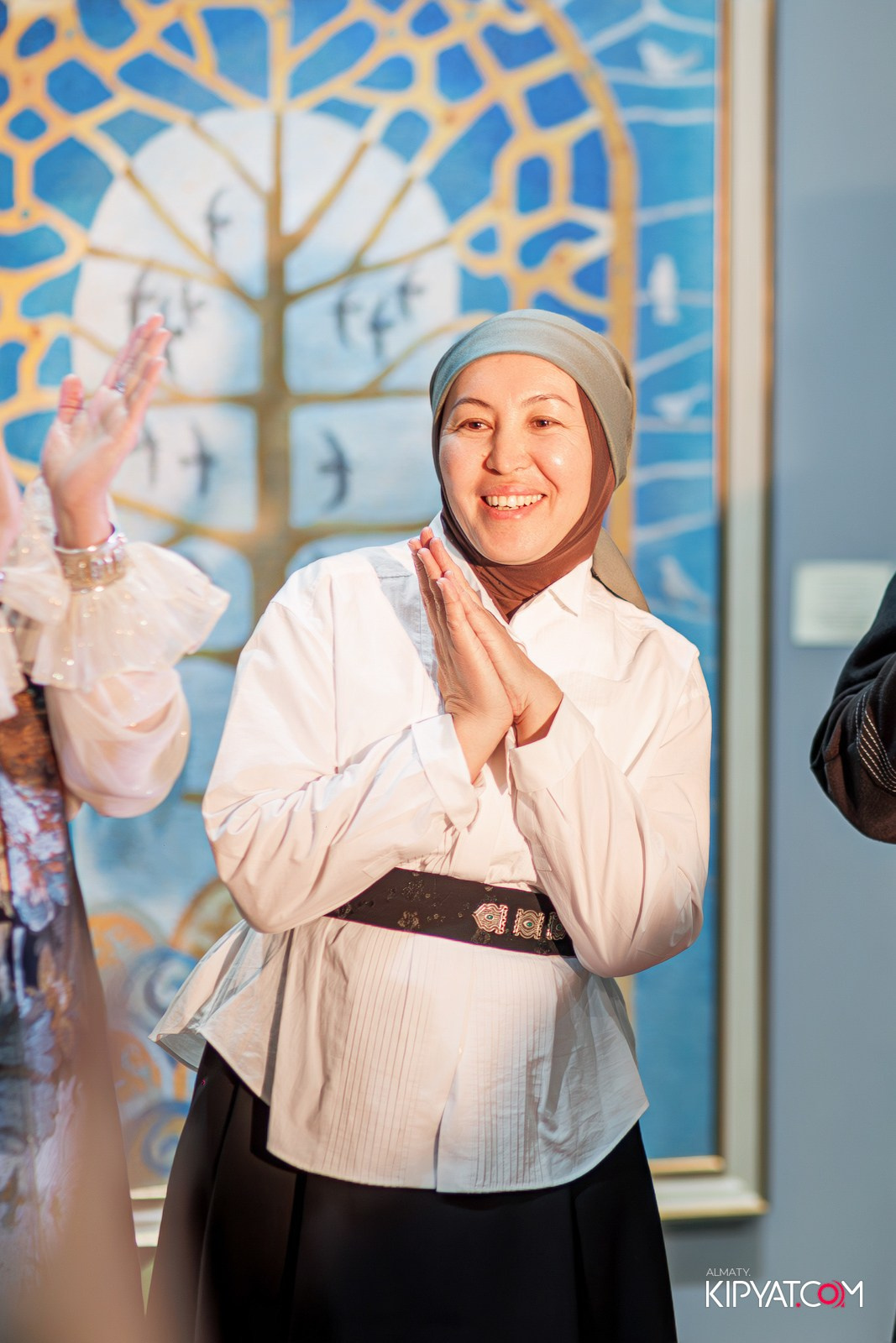 FASHION ПОКАЗ, КАЗАХСКОЙ НАЦИОНАЛЬНОЙ ОДЕЖДЫ. КИПЯТКОМ АЛМАТЫ!
