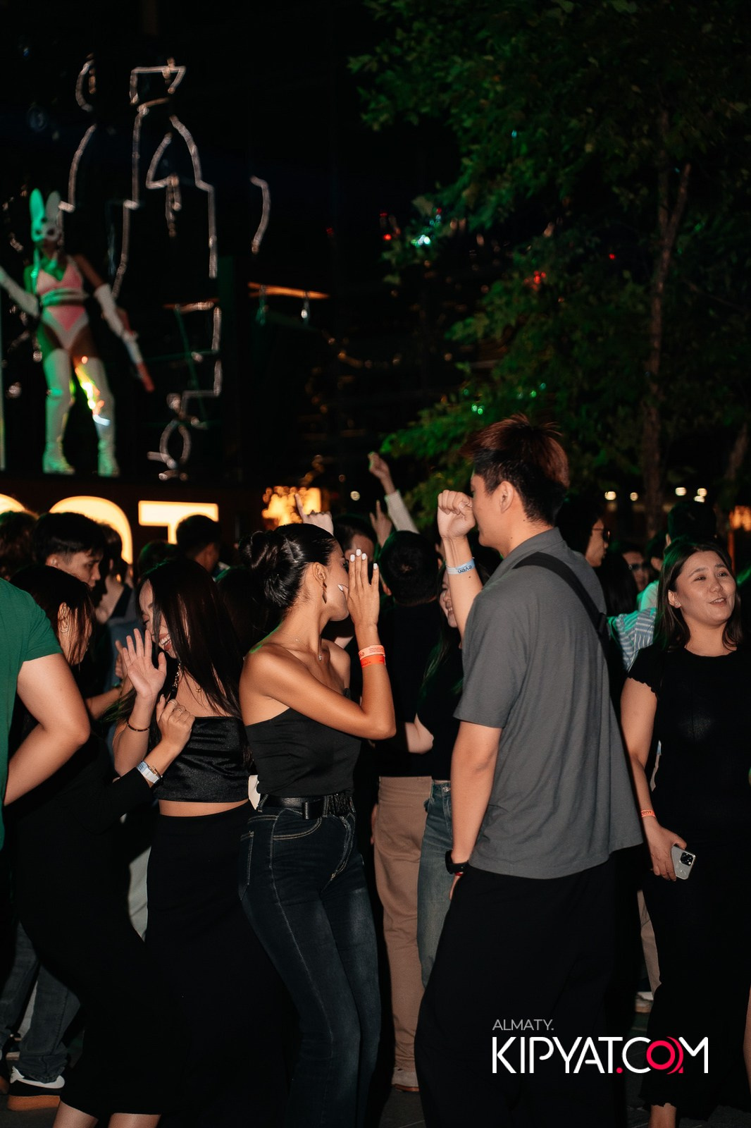EVENT BAR. КИПЯТКОМ АЛМАТЫ!