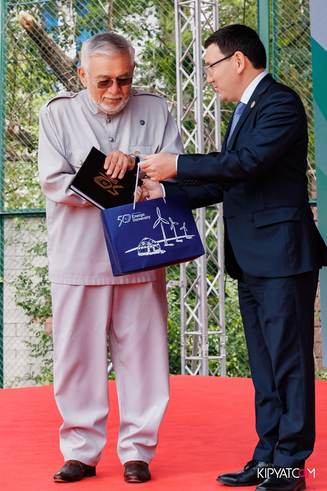 50 ЛЕТ — АЛМАТИНСКИЙ УНИВЕРСИТЕТ ЭНЕРГЕТИКИ И СВЯЗИ. КИПЯТКОМ АЛМАТЫ!