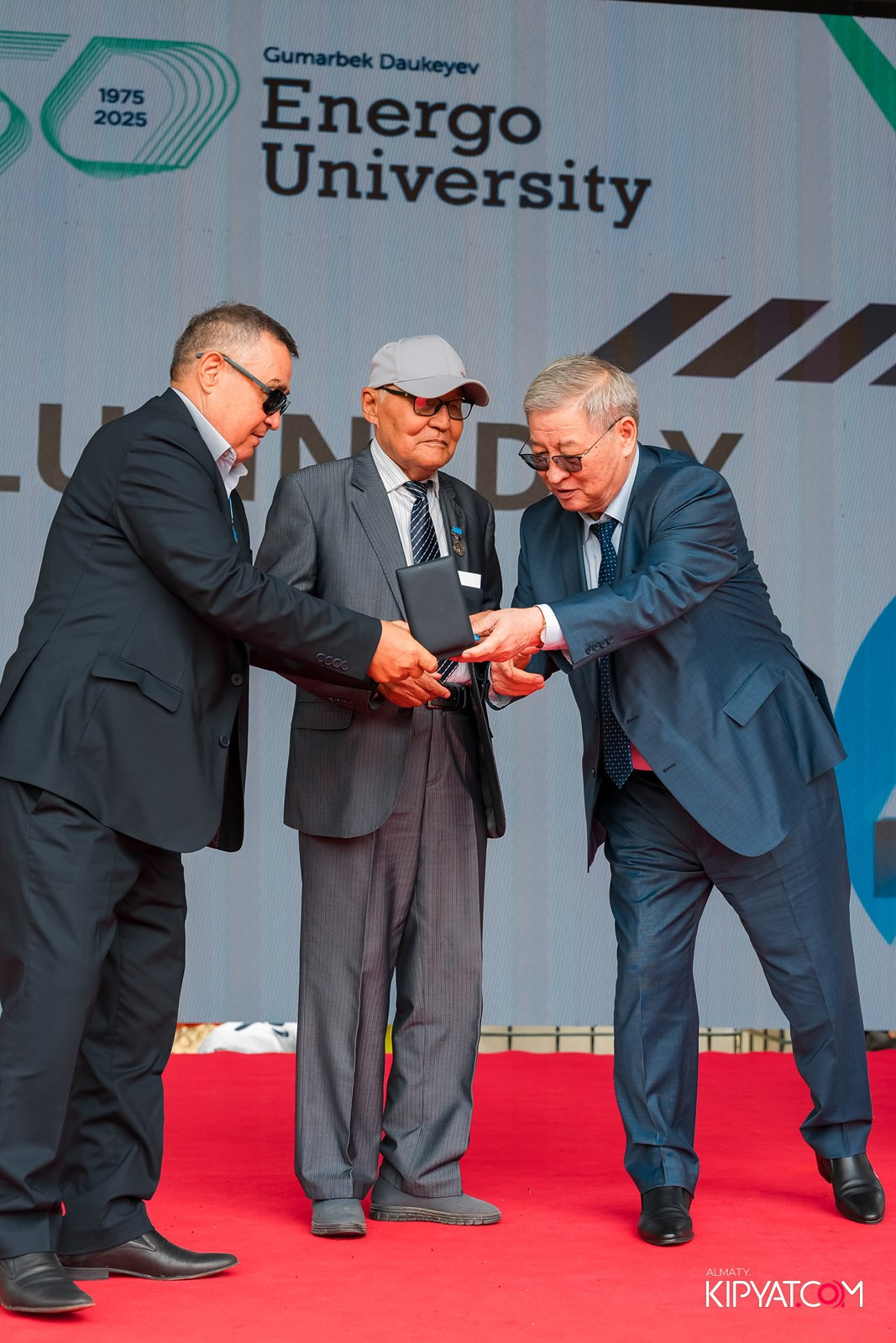50 ЛЕТ — АЛМАТИНСКИЙ УНИВЕРСИТЕТ ЭНЕРГЕТИКИ И СВЯЗИ. КИПЯТКОМ АЛМАТЫ!