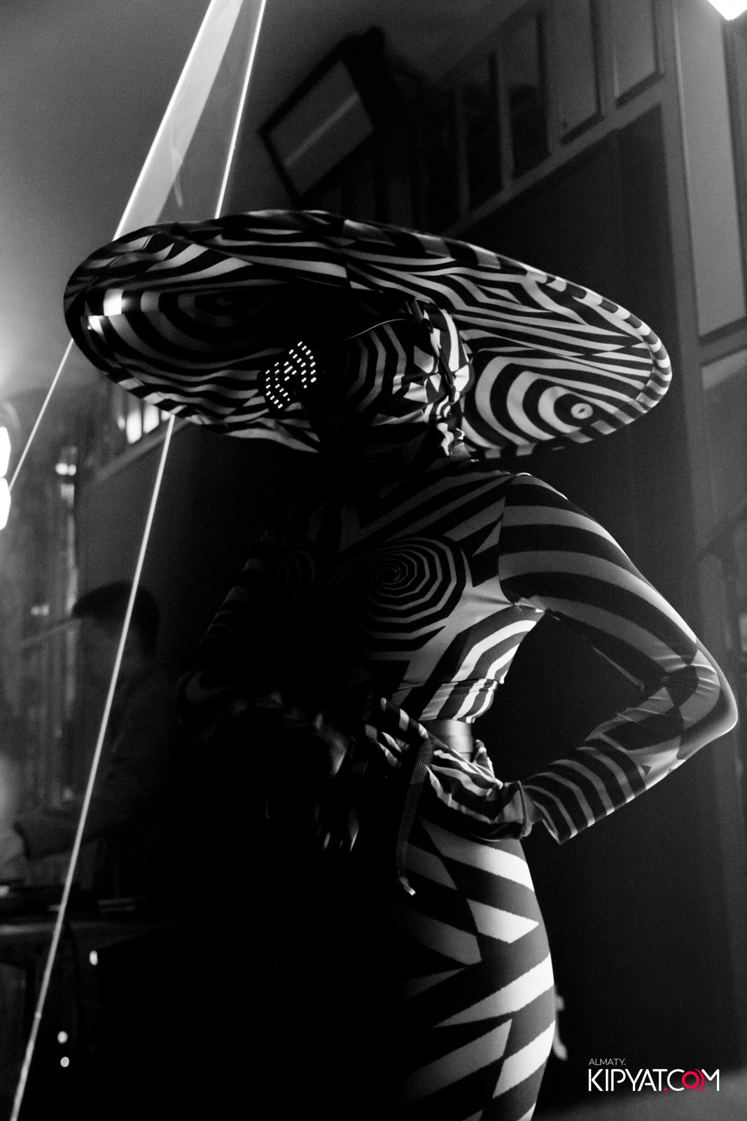 УХО И МЕДВЕДЬ НА КУРМАНГАЗЫ. КИПЯТКОМ АЛМАТЫ! Фотосъемка мероприятий в Алматы