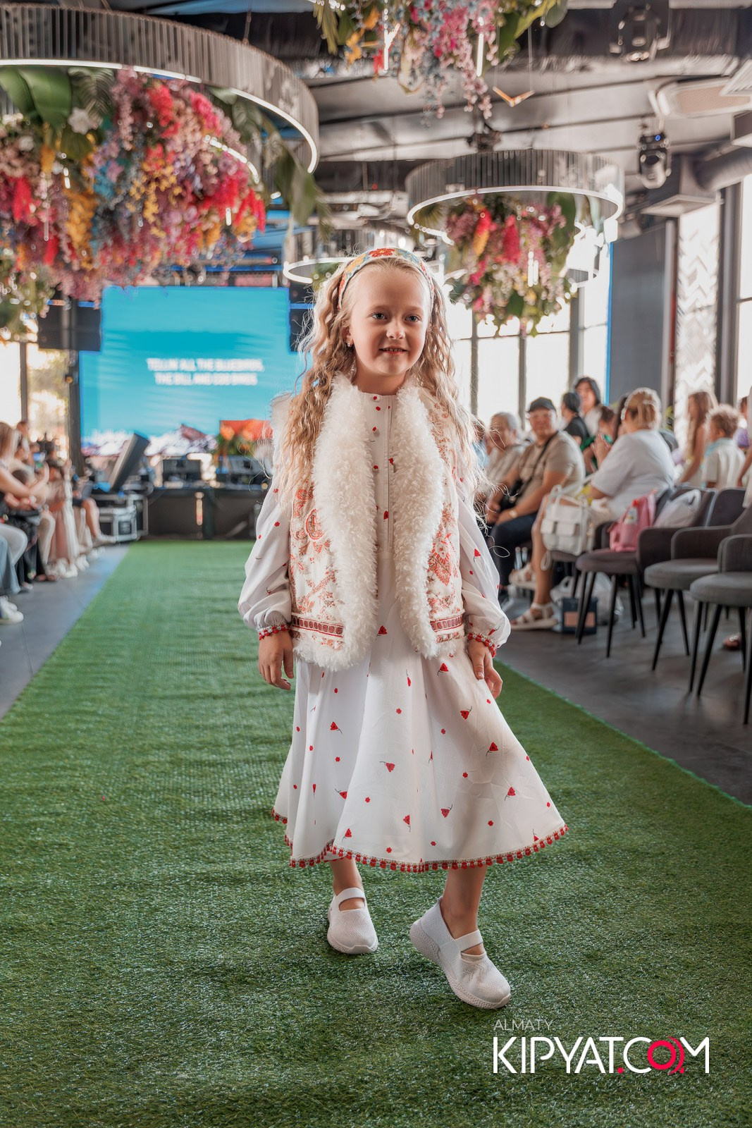 PROM KIDS FASHION SHOW. КИПЯТКОМ АЛМАТЫ!