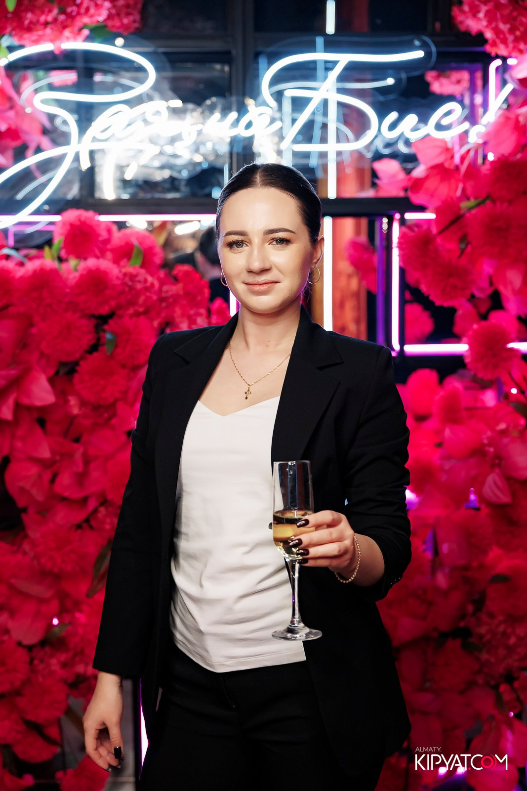 ЗАЯ, НА БИС. КИПЯТКОМ АЛМАТЫ!