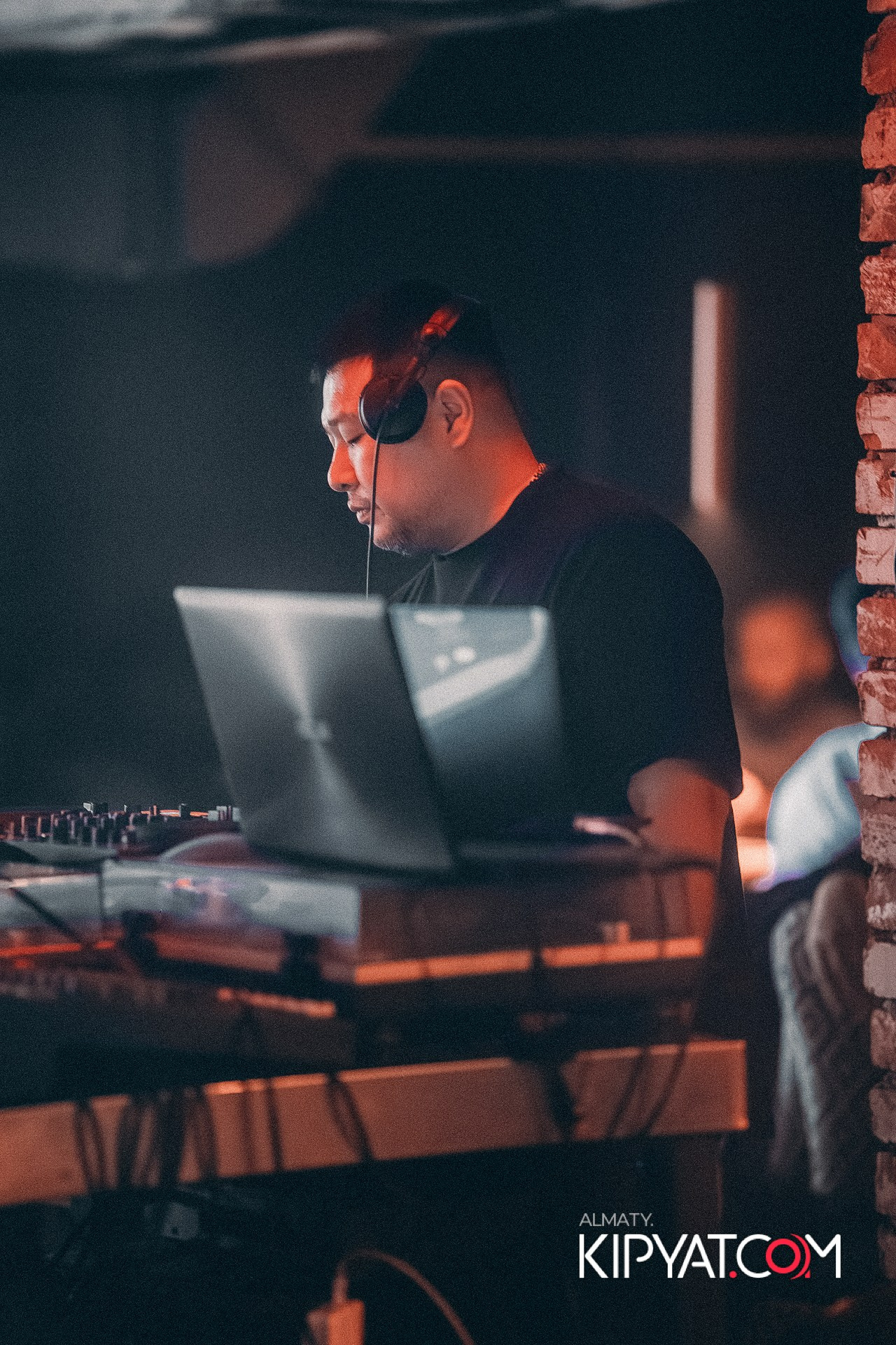 OLOVO НА САТПАЕВА. КИПЯТКОМ АЛМАТЫ! Фотосъемка мероприятий в Алматы