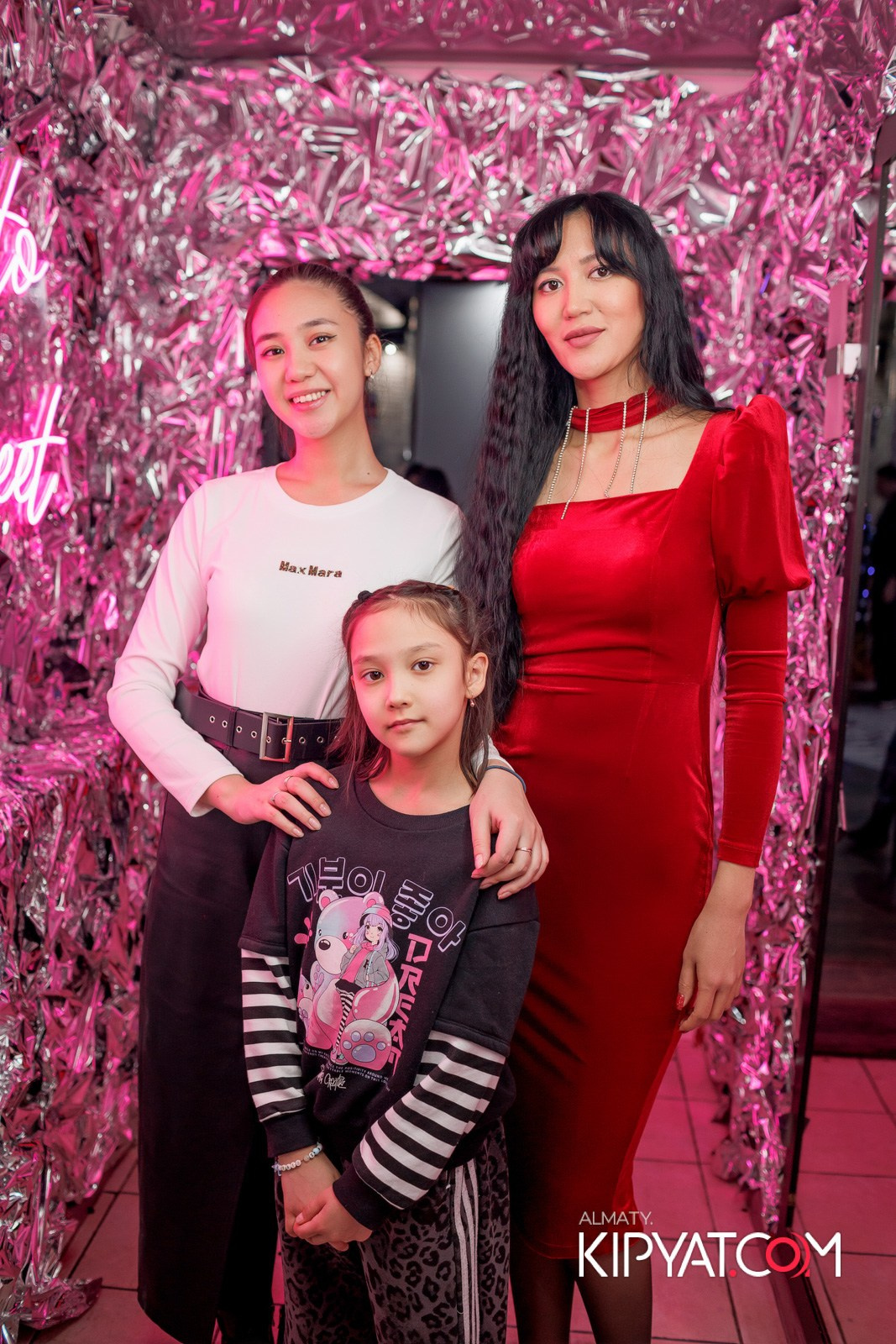 НОВОГОДНИЙ ОТЧЕТНЫЙ КОНЦЕРТ МУЗЫКАЛЬНОЙ ШКОЛЫ «SOULWAY». КИПЯТКОМ АЛМАТЫ!