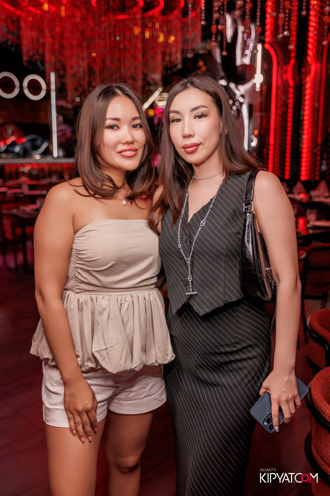 FRIENDS BAR & TERRACE. КИПЯТКОМ АЛМАТЫ!