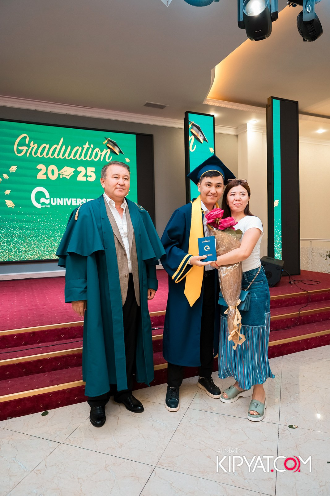 GRADUATION 2025 Q UNIVERSITY. КИПЯТКОМ АЛМАТЫ!