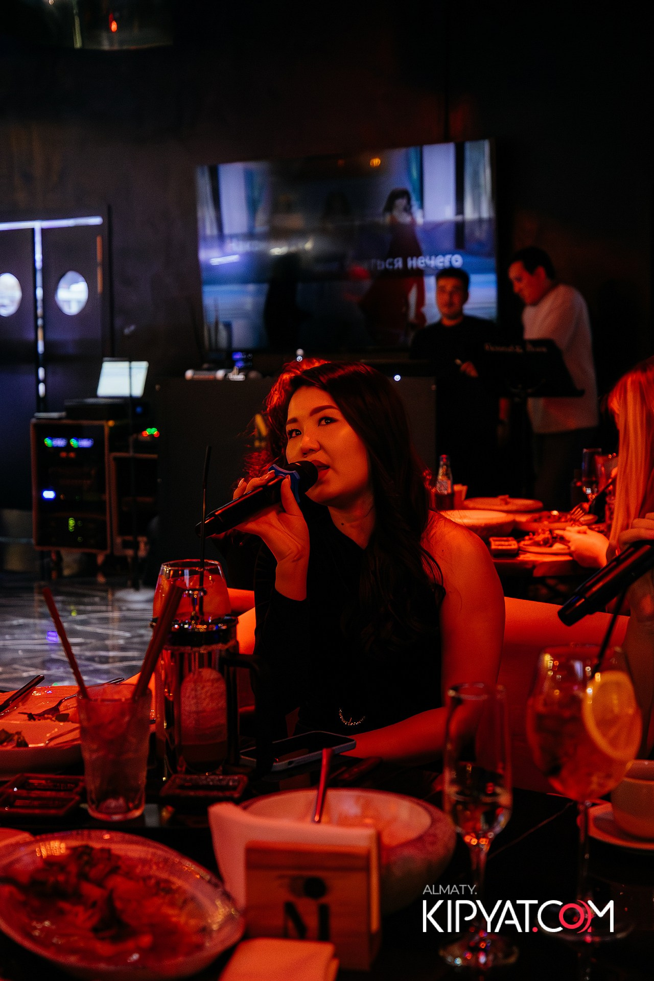 MOOD KARAOKE & TERRACE. КИПЯТКОМ АЛМАТЫ!