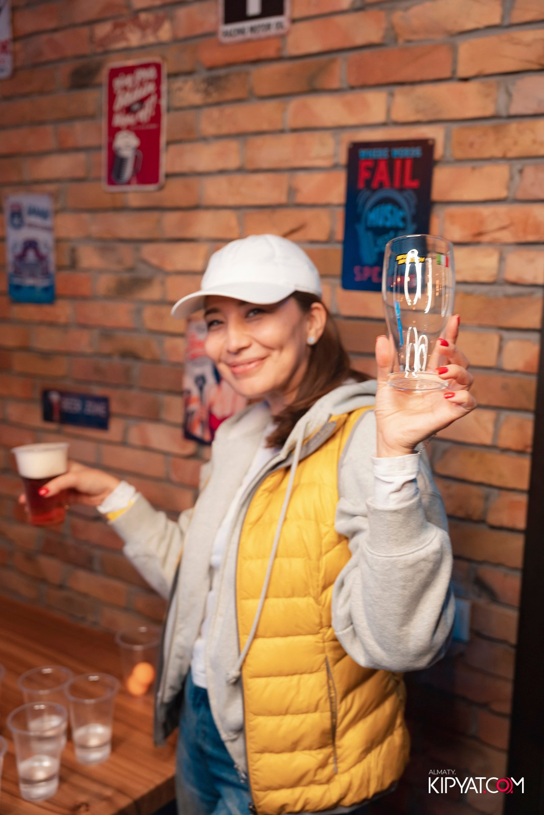 HARVEY'S PUB. КИПЯТКОМ АЛМАТЫ!