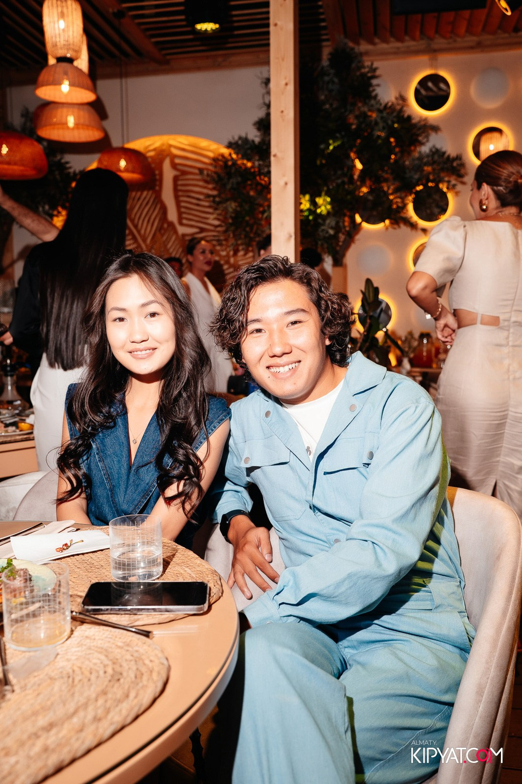 MOOD KARAOKE & TERRACE. КИПЯТКОМ АЛМАТЫ!