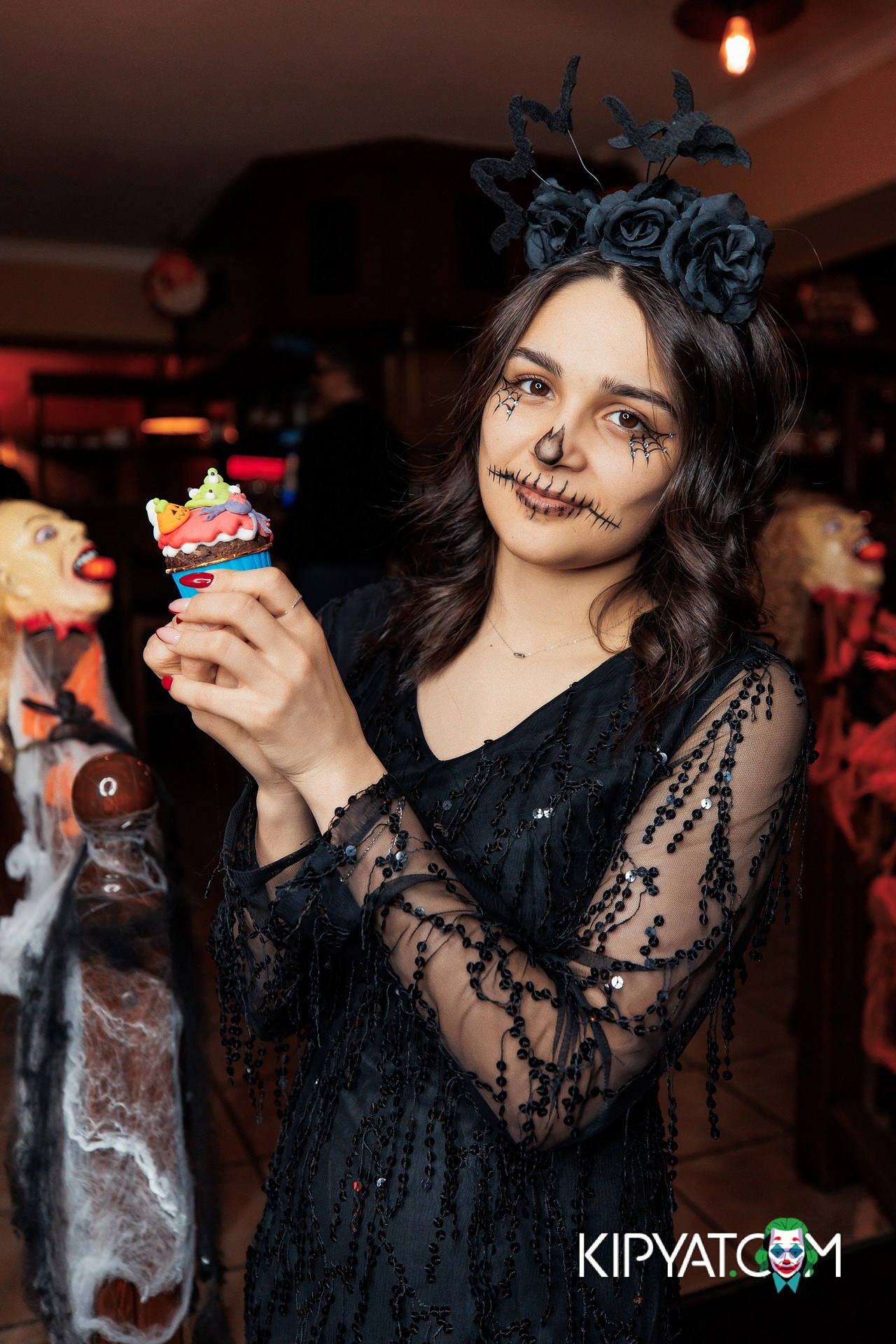 DICKENS RESTAURANT & BAR. КИПЯТКОМ АЛМАТЫ!