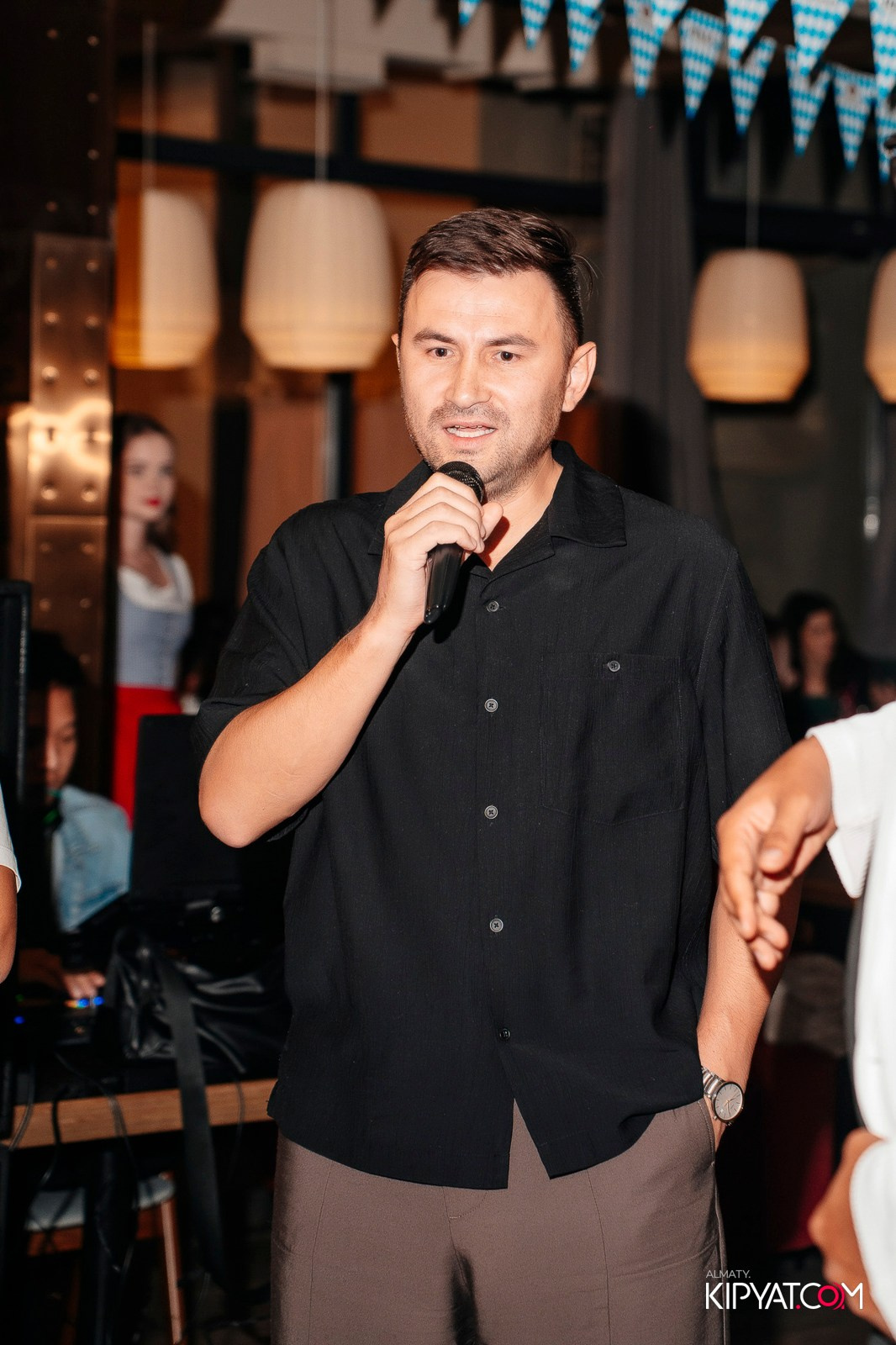 OKTOBERFEST — ПИНТА НА СЕЙФУЛЛИНА. КИПЯТКОМ АЛМАТЫ!