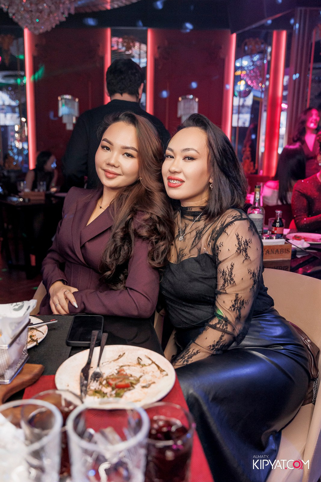 ЗАЯ, НА БИС. КИПЯТКОМ АЛМАТЫ! Фотосъемка мероприятий в Алматы