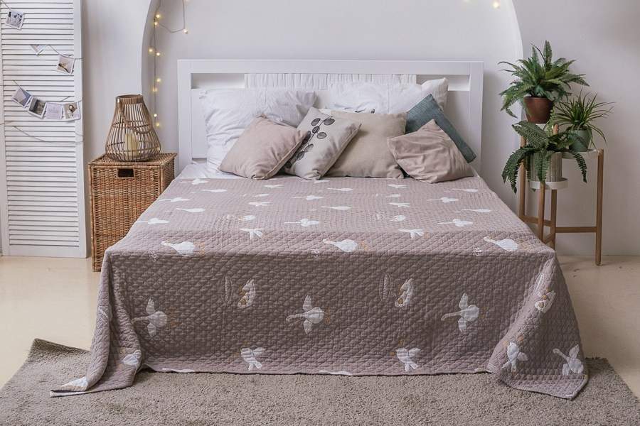 Съемка покрывал для маркетплейсов в СПб. Фотосессия для маркетплейсов