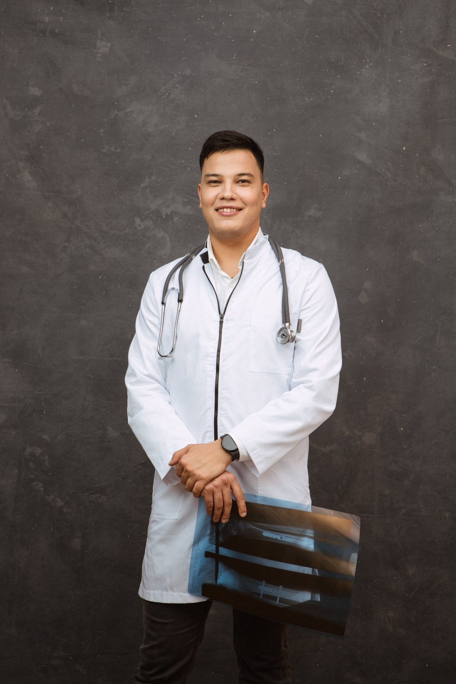 Съемка для выпускников медицинского университета. Фотографы в городе Волгограде — Людмила Агеева и Алексей Околелов