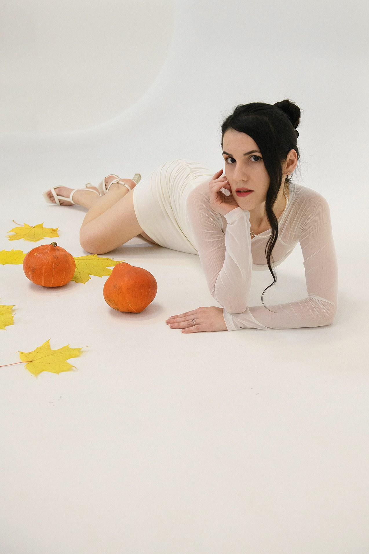 «Тыквы».Студийная импровизация. Надежда и Анастасия. Организация и проведение фотосъемок в Санкт-Петербурге. Фотограф Смирягин Илья