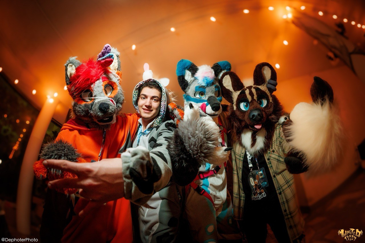 United Furry Convention 2026. Различные мероприятия и просто фотографии людей