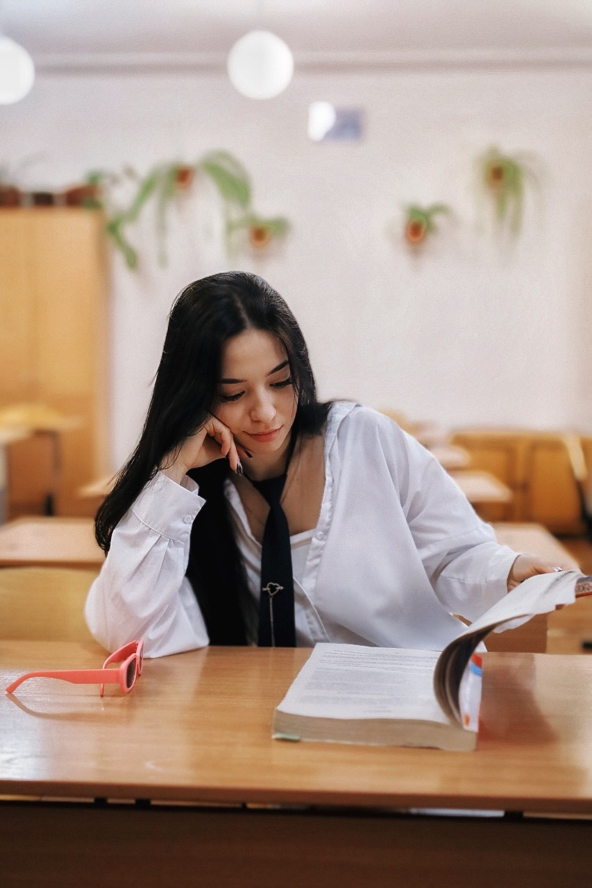 Снежа в школе. V I KA P H O T O