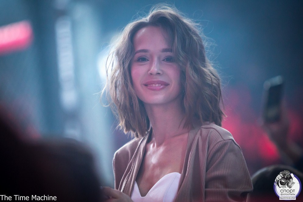 ЗНАМЕНИТОСТИ. Фотограф для маркетплейсов Михаил Бове