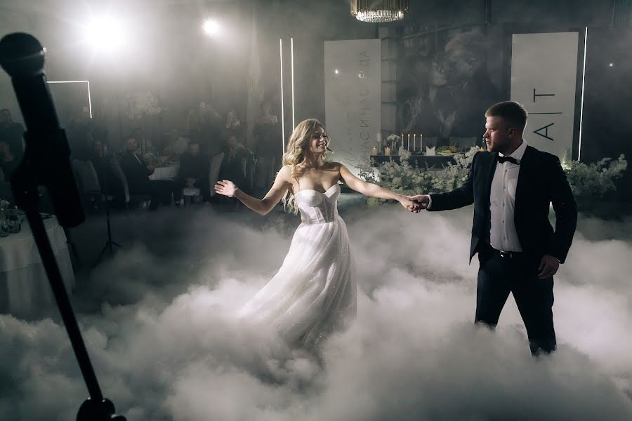 ИВЕНТОВЫЙ СВЕТ (EVENT LIGHT) НА СВАДЬБЕ. Фото и видеосъемка в Кызыле, аэросъемка Кызыл, фотограф, видеограф