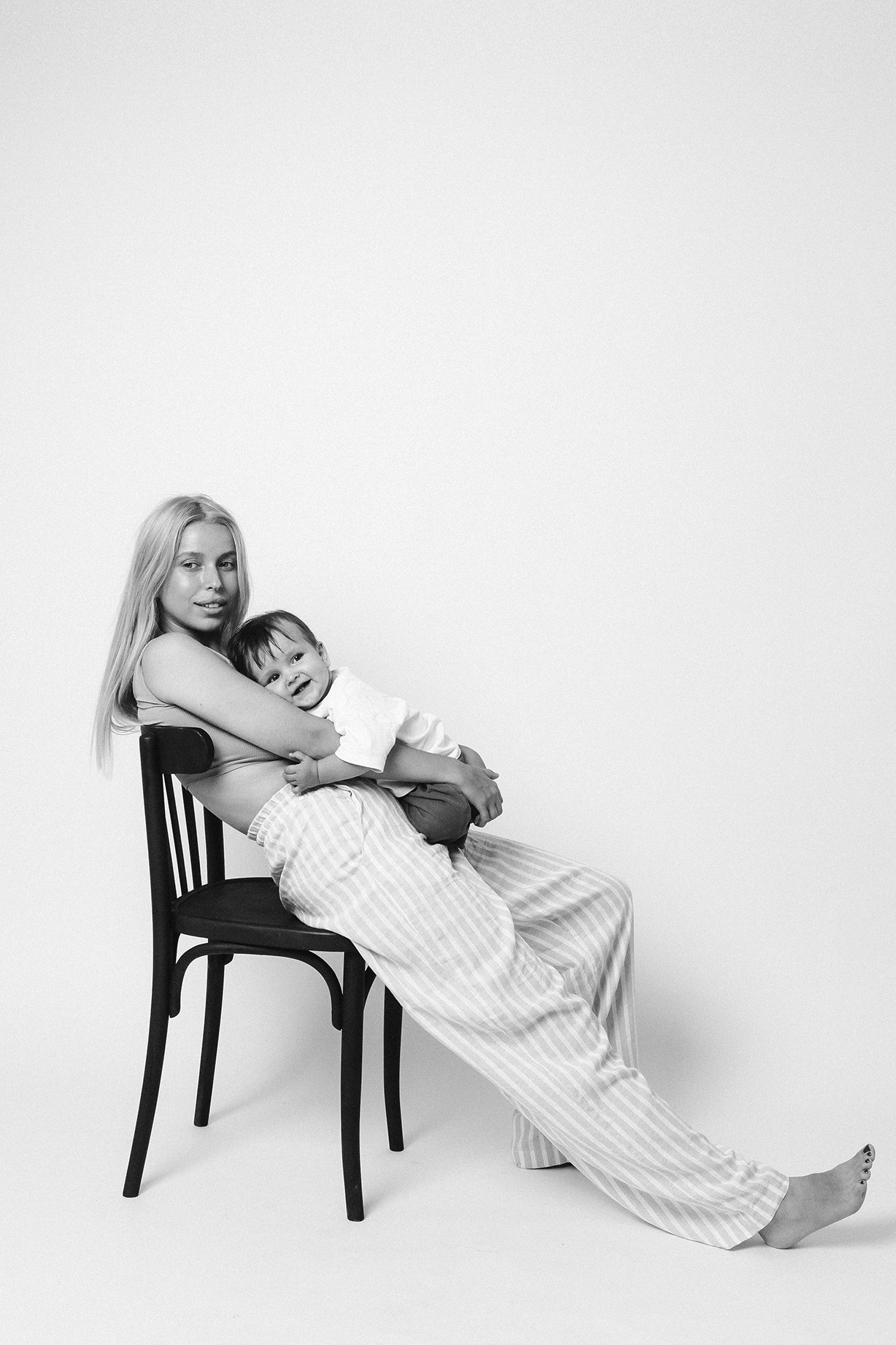 Фотостудия в Самаре. Фотостудия без фотографа. Автопортретная Самара