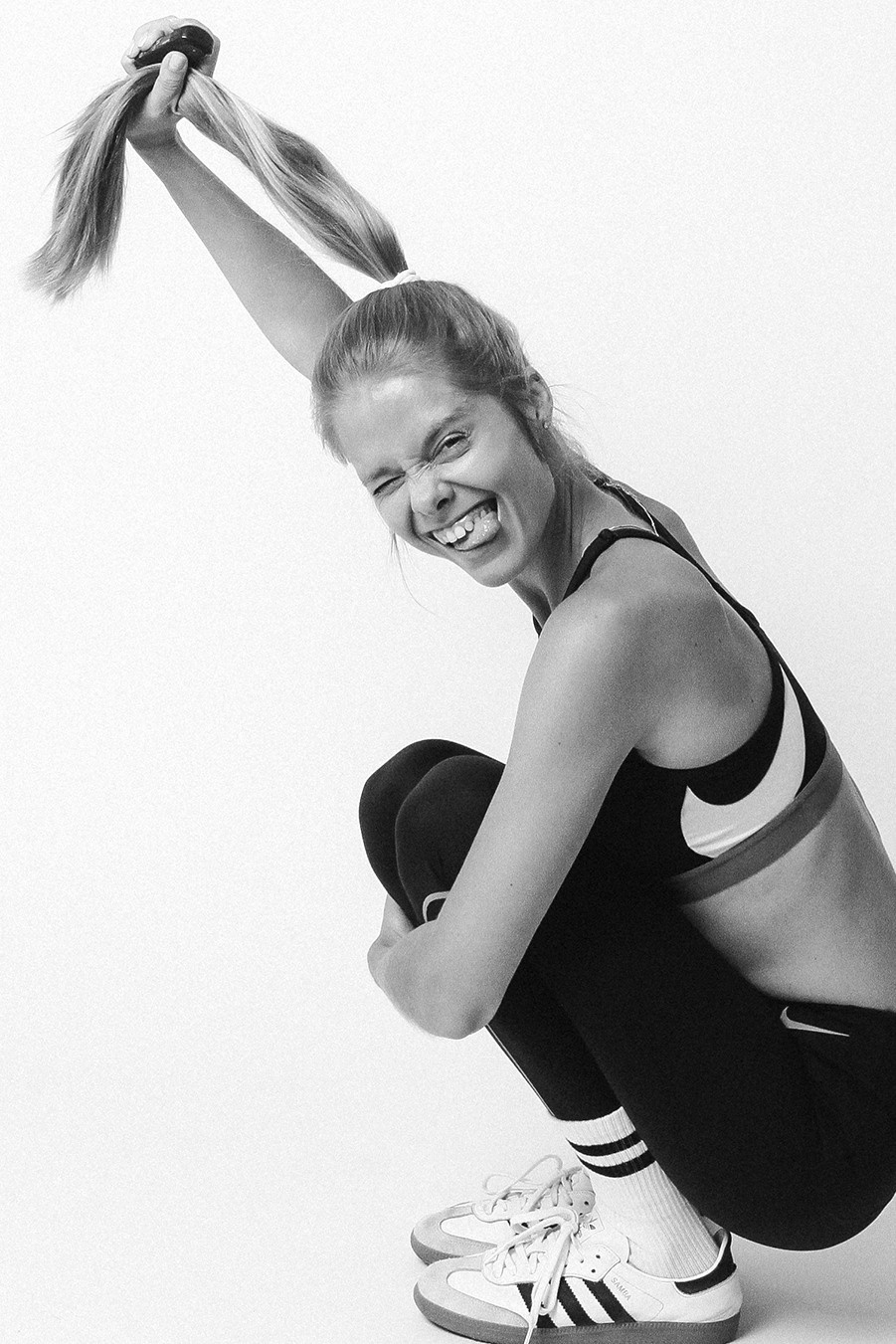 Фотостудия в Самаре. Фотостудия без фотографа. Автопортретная Самара