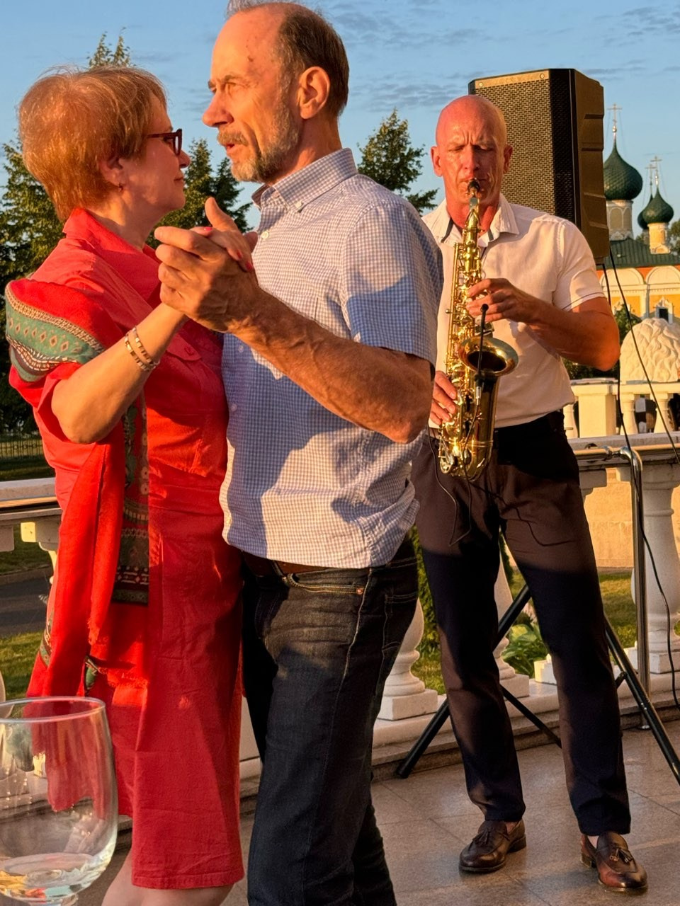 Живая музыка в Москве Ведущий Москва топ ведущих на свадьбу Саксофон. Свадебный ведущий в Москве Саксофон на свадьбу