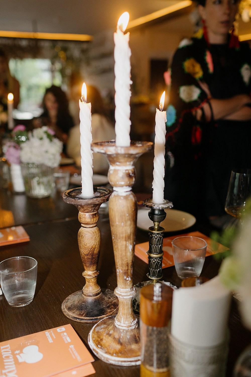 Ужин в CoCo Chalet. RetroChic Фото