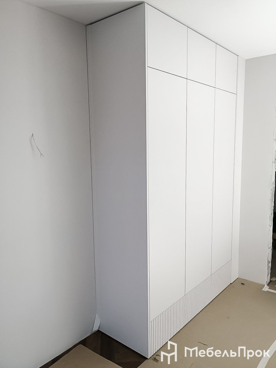 Шкафы распашные. Главная