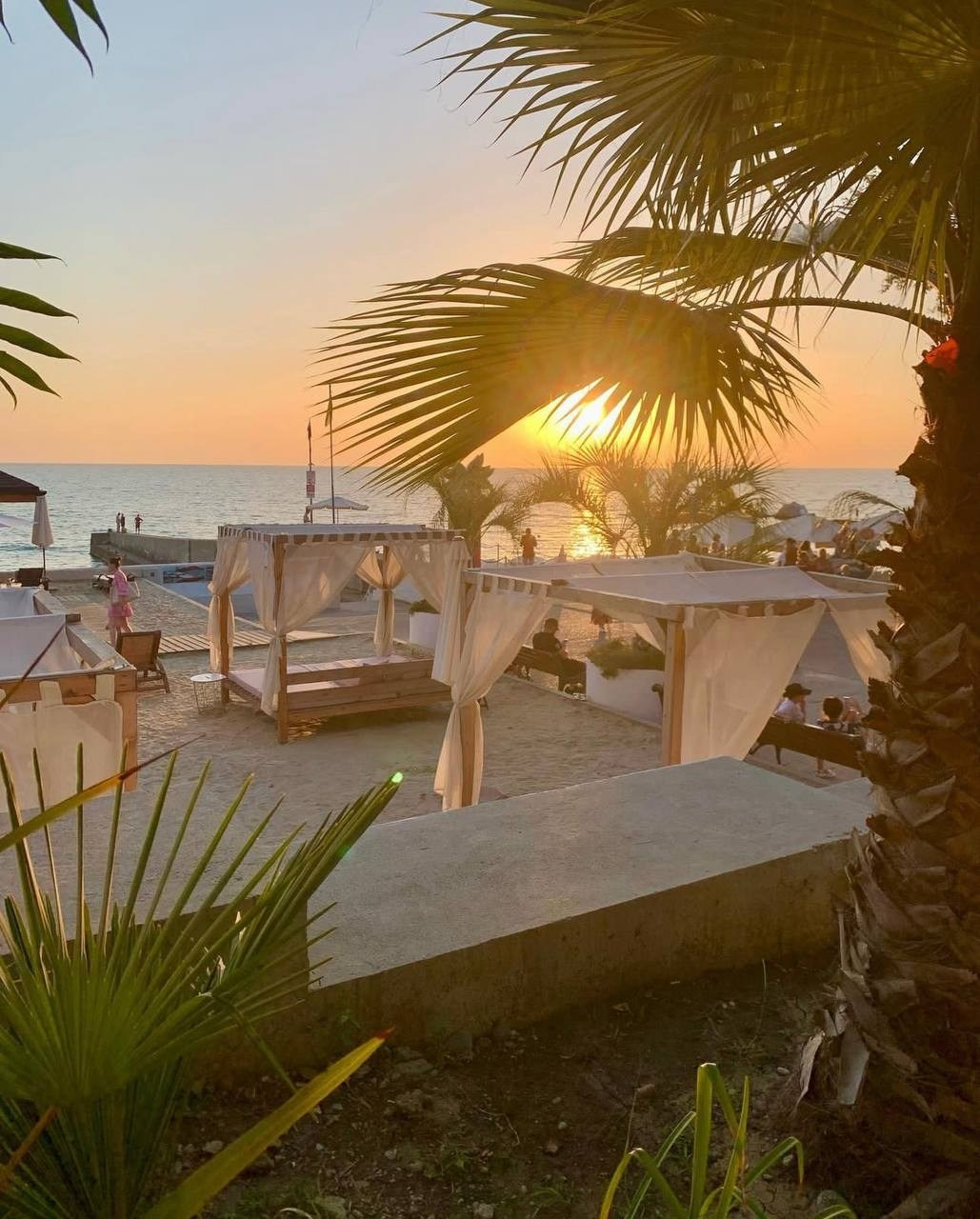 Шикарная квартира в центральном Сочи, рядом с морем!. Квартиры посуточно, длительно в Сочи, LARA APART GROUP