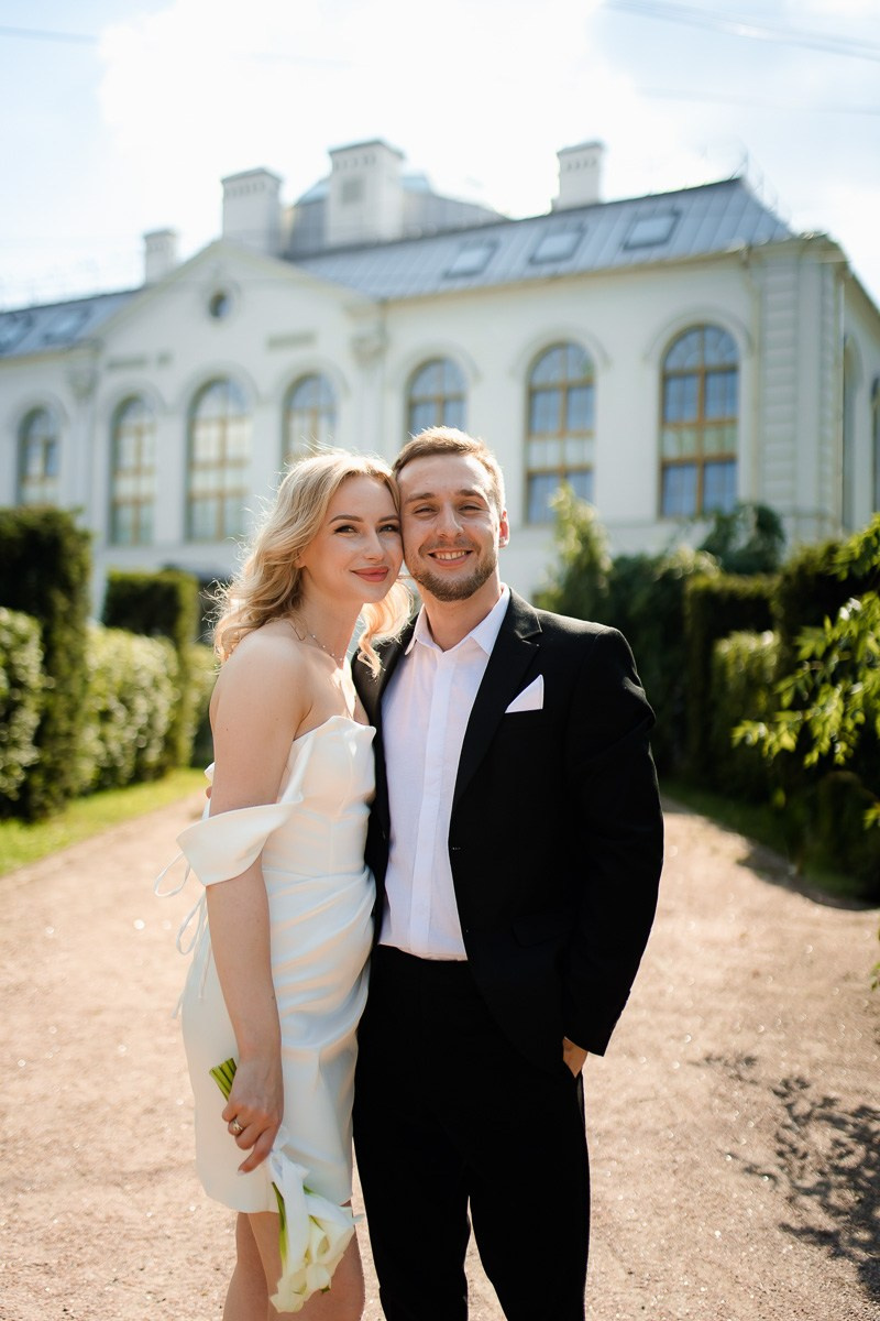 Свадебная фотосессия на улице. Свадебный фотограф в Санкт-Петербурге Антон Владимиров