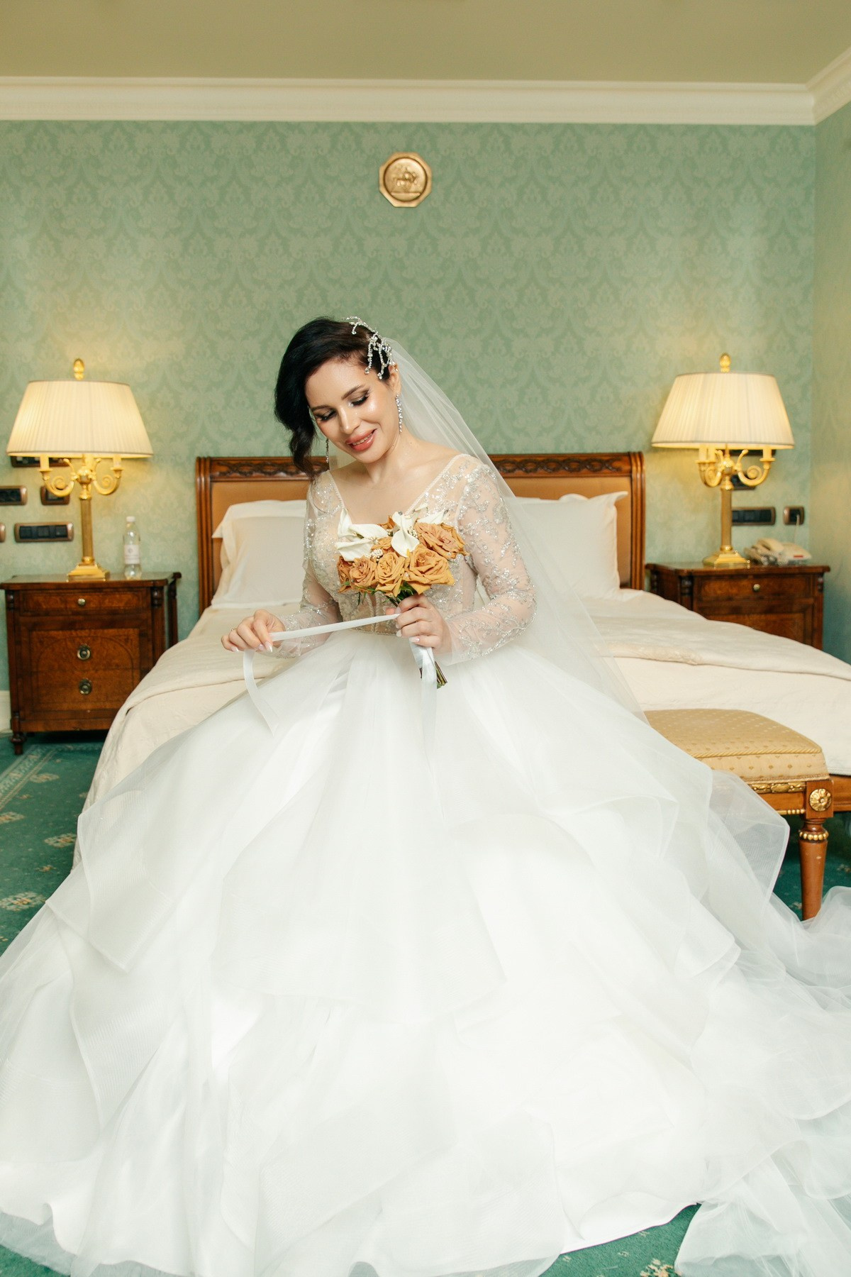 провести свадьбу в спб, какой торт выбрать на свадьбу, где заказать банкетный зал питер, лофт для проведения свадьбы какой, посоветуйте фотографа, посоветуйте визажиста, свадебный букет где купить спб санкт петербург