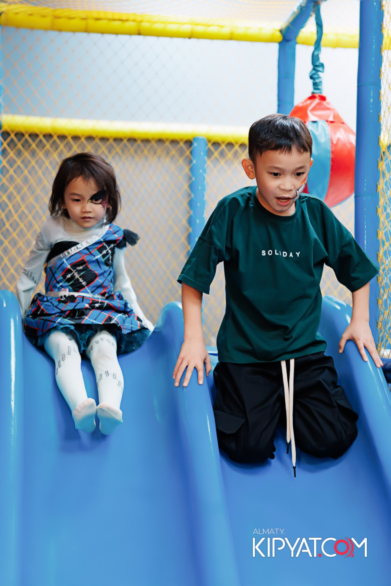 ДЕТСКИЙ ХЭЛЛОУИН KINDER BOOM. КИПЯТКОМ АЛМАТЫ! Фотосъемка мероприятий в Алматы