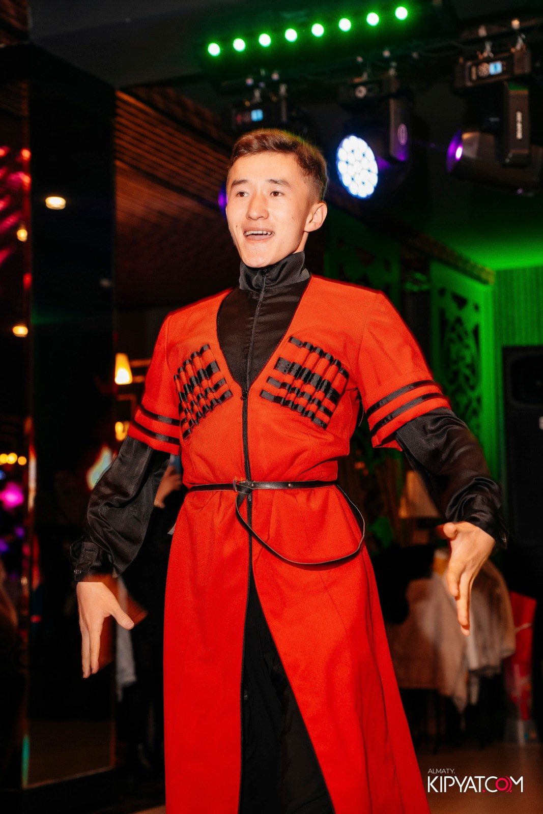 РЕСТОРАН ВЕСЕЛИДЗЕ НА АБАЯ. КИПЯТКОМ АЛМАТЫ!