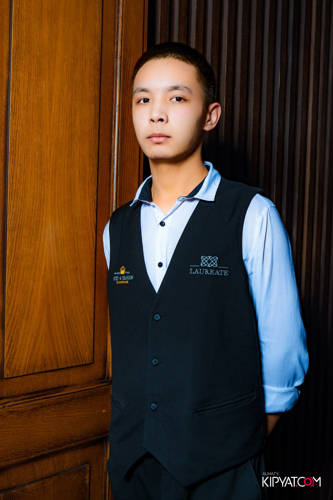 LAUREATE KARAOKE HALL. КИПЯТКОМ АЛМАТЫ!