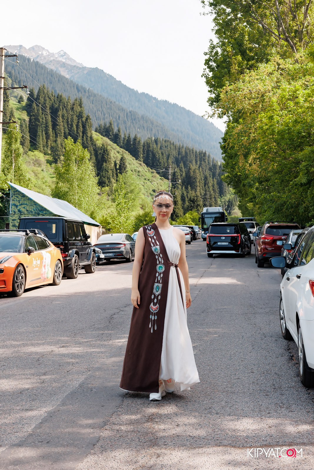 KANG REN TANG. КИПЯТКОМ АЛМАТЫ!